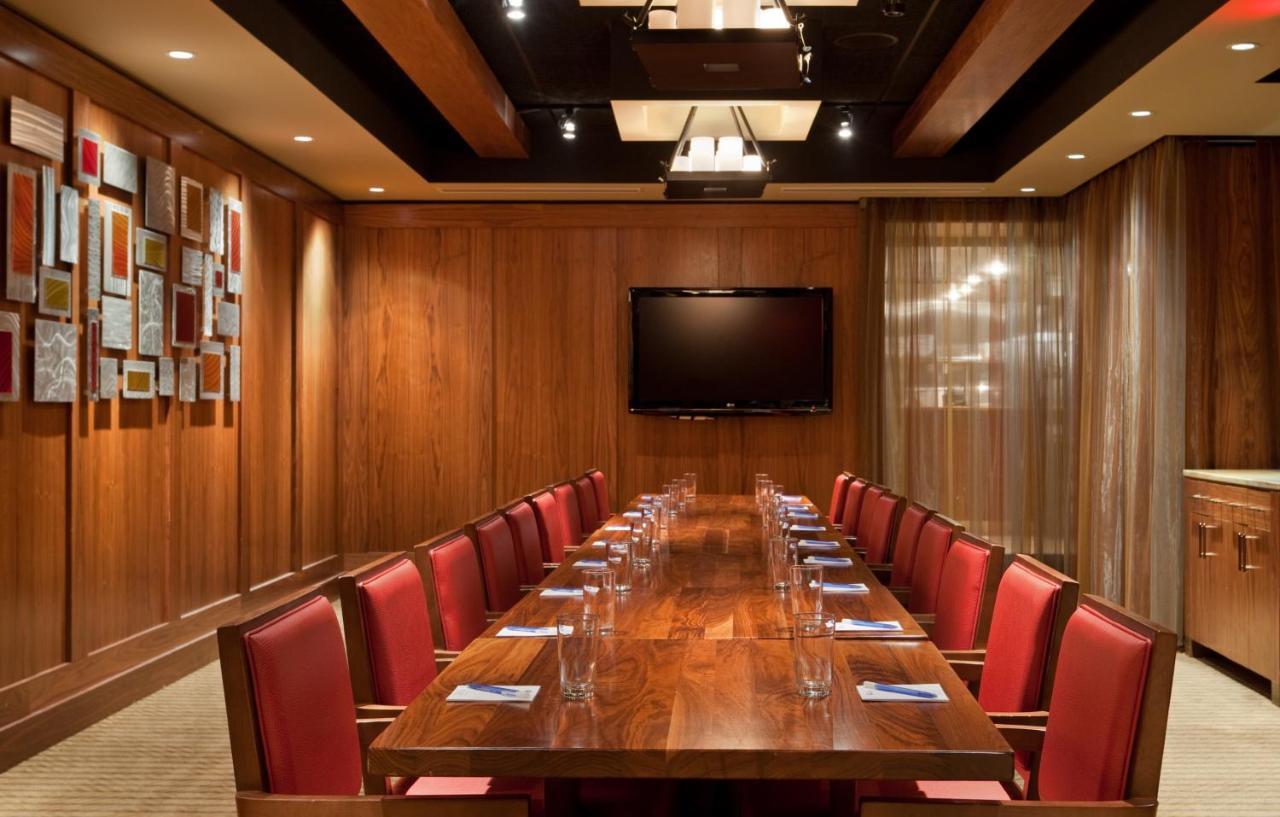 Hotel Indigo Boston - Newton Riverside מראה חיצוני תמונה